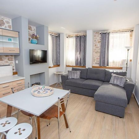 Οniro Comfort Living ヨアニナ エクステリア 写真